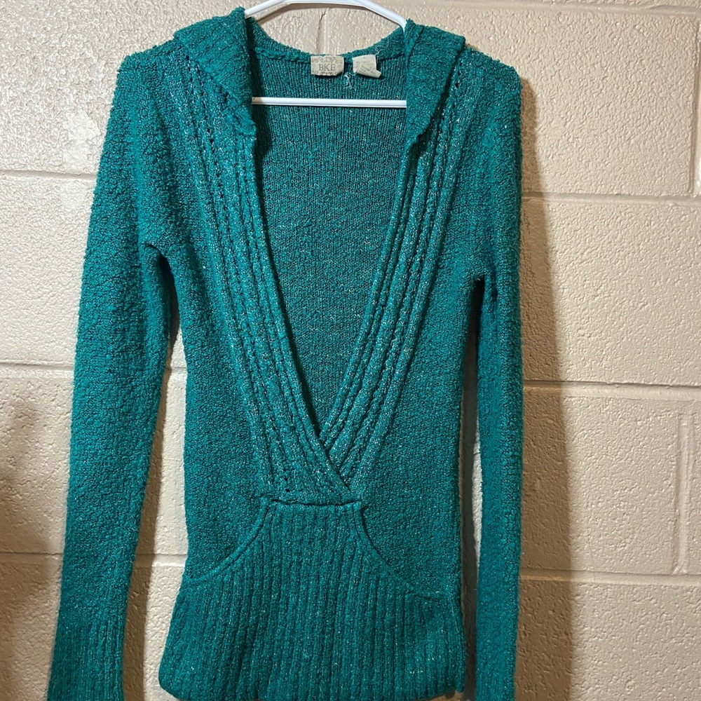 BKE long deep v neck sweater green size medium